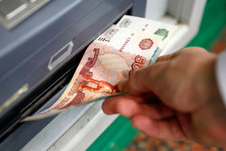 Тамбовчанка перевела лжесотруднику банка почти 390 тысяч рублей