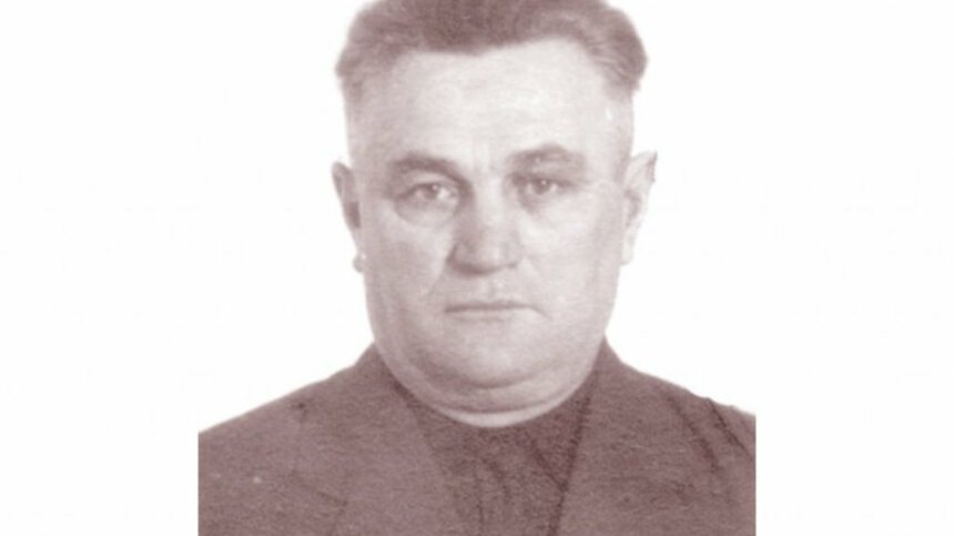 Дмитрий Симаков.