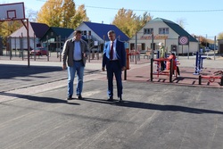 В Уварове благоустроили территорию возле спортшколы и рынка