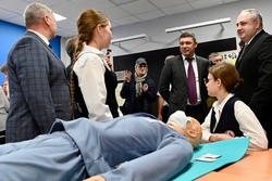 Евгений Первышов проверил результаты реконструкции соцобъектов и общественных пространств Тамбова