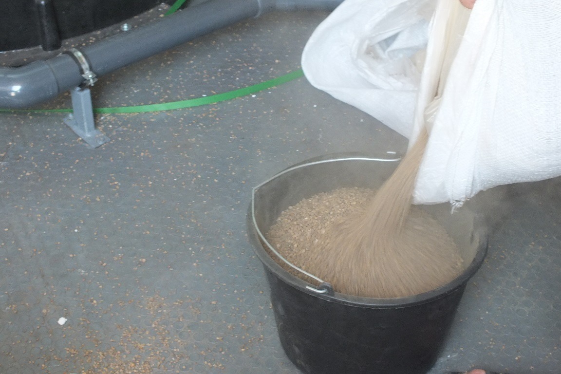Кварцевый песок для заполнения фильтров грубой очистки