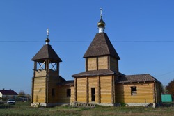 В селе Тамбовской области завершается строительство деревянного храма