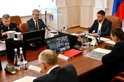 Евгений Зименко: в трех из семи городов области не хватает спецтехники для зимних условий