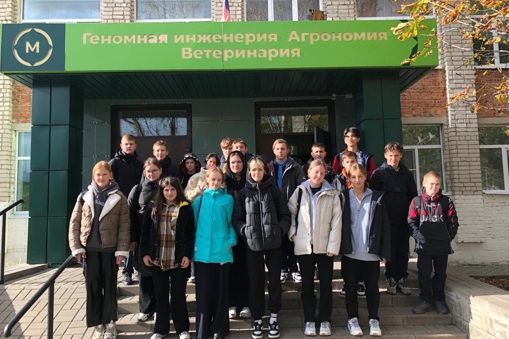 Кирсановские школьники на экскурсии в аграрно-промышленном колледже