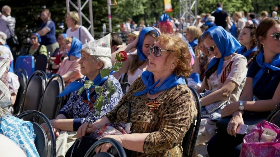 Акция синий платочек картинки