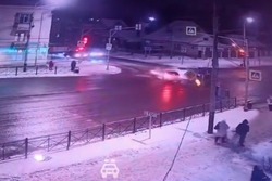 В Тамбове при столкновении «Ситроена» и «БМВ» пострадали два человека