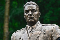 В посёлке Первомайский в день ВДВ открыли памятник легендарному десантнику Василию Маргелову