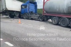 Побоище тяжёлых машин произошло на трассе близ Мичуринска