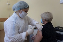 Прививку от коронавируса сделали более ста тысяч жителей Тамбовской области
