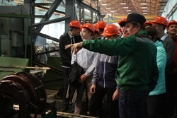 Тамбовские студенты посетили вагоноремонтный завод