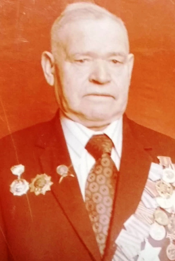 Василий Богомолов