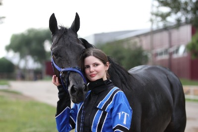  Люди и лошади: как на тамбовском ипподроме зажигаются «звёзды»