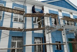 Ремонт школы в Рассказове Тамбовской области продолжался и в праздники