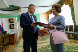 Александр Никитин встретился с начальником главного управления Центробанка по ЦФО Надеждой Ивановой