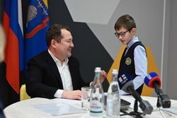 Максим Егоров встретился с жителями Рассказовского округа