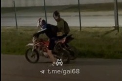 В Олимпийском парке Тамбова задержаны юные хулиганы на мотоцикле