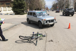 ДТП среди бела дня: в Тамбове «Нива» сбила велосипедиста