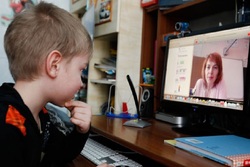 Тамбовских школьников из нуждающихся семей обеспечат компьютерами для онлайн-обучения