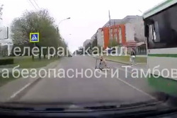 В Тамбове на Рылеева автомобиль сбил 7-летнюю девочку на переходе