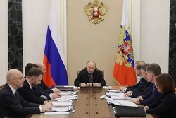 Владимир Путин: «Необходимо вернуться на траекторию устойчивого экономического роста»