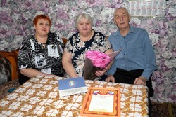 В Новый год супруги из Мордовского округа отметили золотую свадьбу