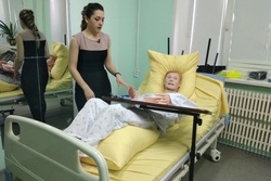 «Школа родственного ухода»: тамбовчан научат ухаживать дома за инвалидами и лежачими больными