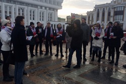 Тамбовская молодежь исполнила гимн России в центре города