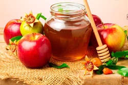Усадьба Асеева в Рассказове приглашает отметить Медовый Спас чаепитием с мёдом и вареньем
