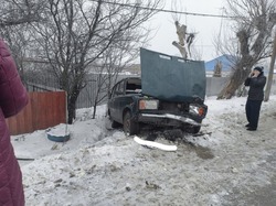В Мучкапском водитель потерял сознание и протаранил забор