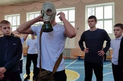 В тамбовской школе прошел праздник «А ну-ка, парни!»