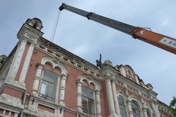 В центре Тамбова начался ремонт дома-памятника