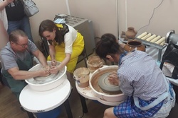 В Тамбове начала работать гончарная мастерская для инвалидов
