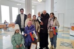 Многодетные семьи Тамбова активно голосуют на своих избирательных участках