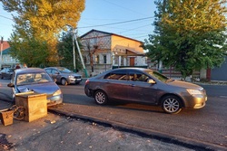 В Мичуринске «Лада» врезалась в бетонную тумбу: пострадал пассажир