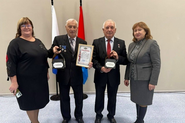 Памятные подарки гостям