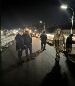 В Мичуринске открыли после ремонта одну полосу путепровода