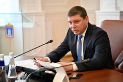 Евгений Первышов поручил улучшить условия для рожениц в Тамбовской области 