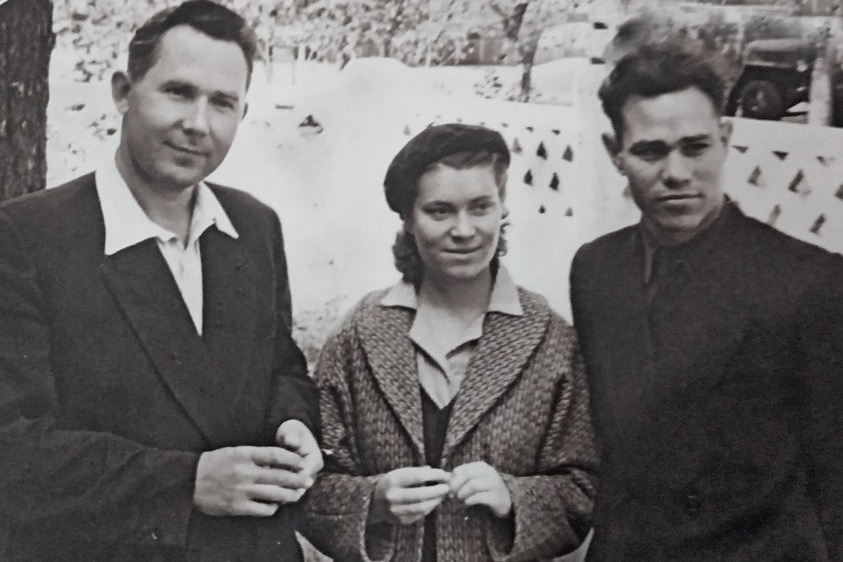 «Ленинскиий путь», 1960. Слева - направо: редактор Н.Г. Ушков, корректор Р.Ананских, рабкор А. Колягин