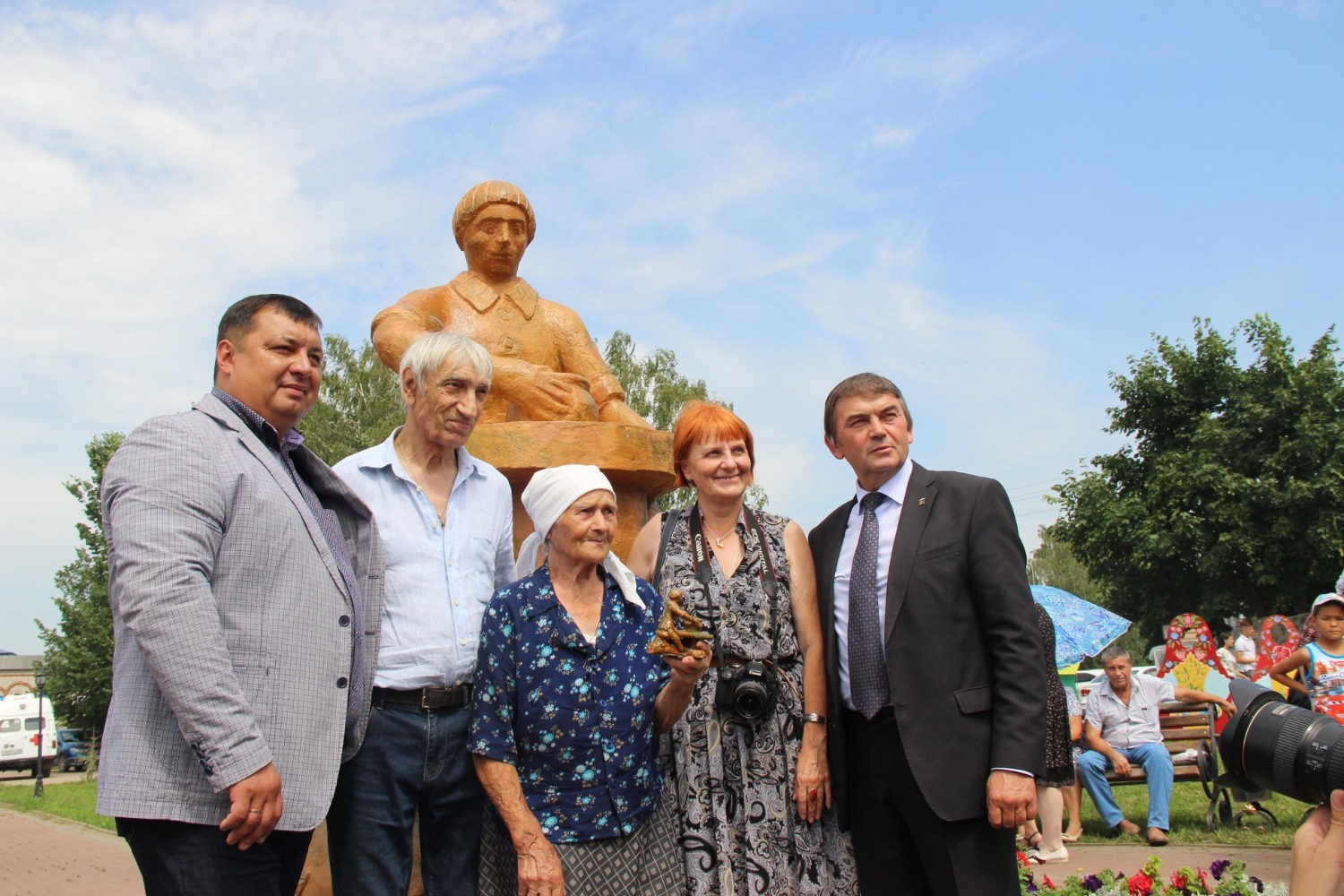 Открытие памятника Федоровскому гончару