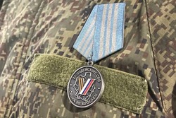Отличившимся бойцам вручили медали Тамбовской области «За содействие СВО»