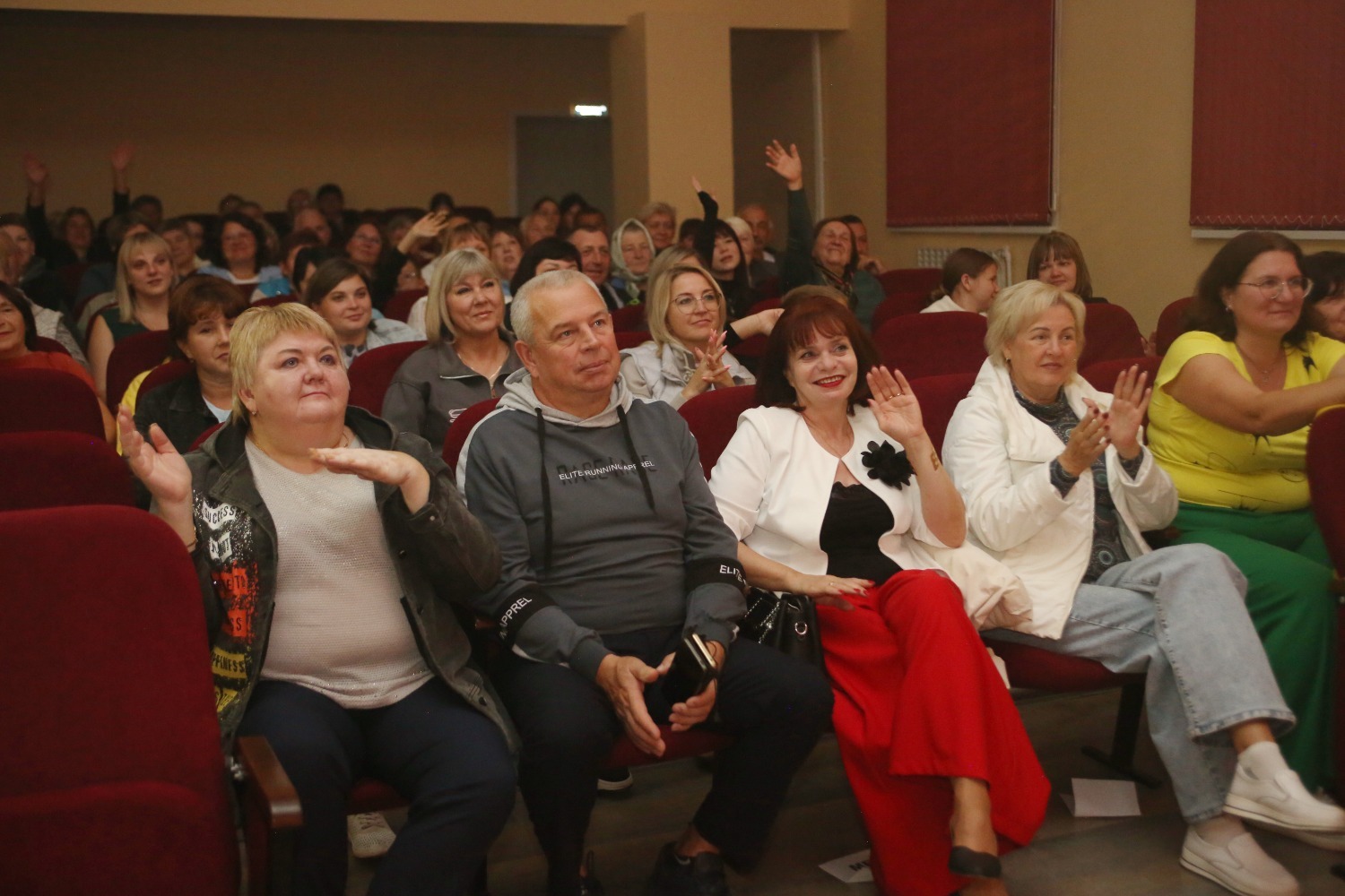 В зрительном зале