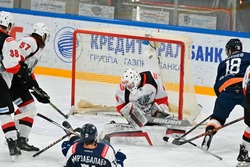 Хоккеисты «Тамбова» огорчили болельщиков: в четырех встречах четыре поражения 