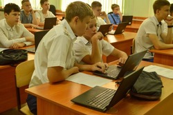 Воспитанники кадетского корпуса имени Л.С. Дёмина изучают программирование беспилотников 
