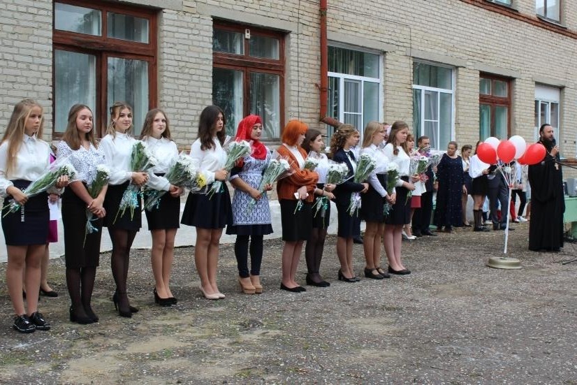 Для одиннадцатиклассников этот День знаний в Пичаевской школе стал последним