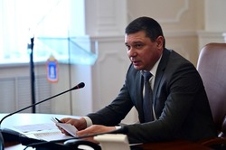 «Это ваша регулярная работа». Евгений Первышов напомнил главам муниципалитетов о необходимости помощи семьям бойцов СВО