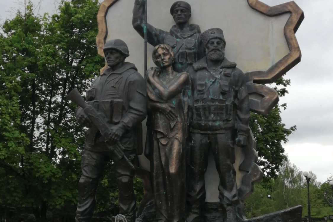 Памятник участникам Великой Отечественной войны в Луганске