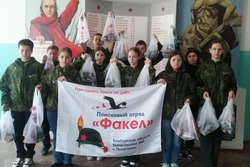 Токаревские школьники подготовили подарки к 9 мая для бойцов СВО