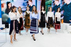 Модельер Ольга Максимова создает одежду, совмещая современность и народные традиции Тамбовщины