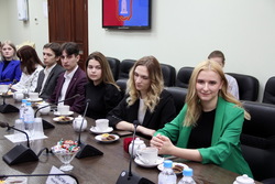 Председатель облдумы Евгений Матушкин обсудил развитие молодёжной политики с мичуринскими студентами
