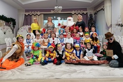 Тамбовчанам разрешили посещать новогодние утренники в детских садах
